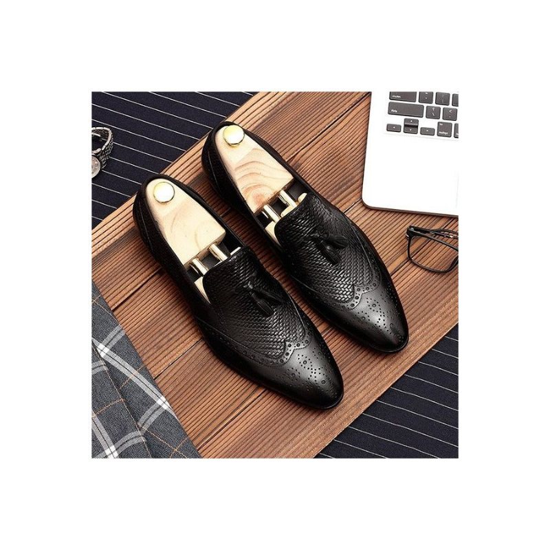 Ανδρικά Loafers Σκαλιστά Μυτερά Toe Slip On - Μαύρο