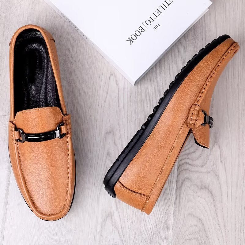 Ανδρικά Παπούτσια Casual Chic Pu Slip-on Μοκασίνια Με Μεταλλικό Στυλ - Καφέ