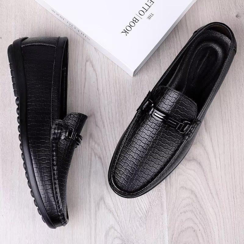 Ανδρικά Παπούτσια Casual Chic Pu Slip-on Μοκασίνια Με Μεταλλικό Στυλ - Μαύρο