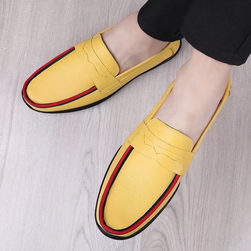 Ανδρικά Παπούτσια Casual Κομψά Pu Slip-on Loafers Με Μεταλλική Μόδα - Κίτρινο