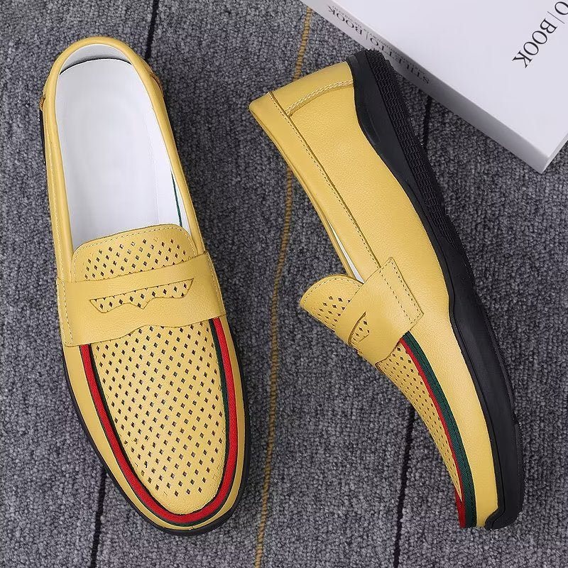 Ανδρικά Παπούτσια Casual Κομψά Pu Slip-on Loafers Με Μεταλλική Μόδα - Κίτρινη Τρύπα